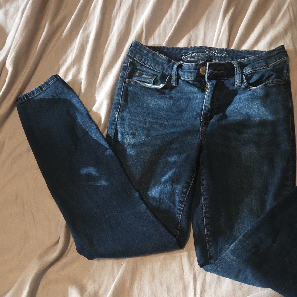 Universal Thread High Rise Blue Jeans - Picture 2 of 3